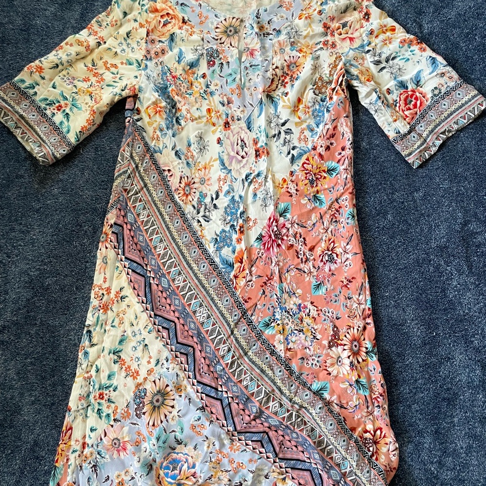 Elegant Floral Mid Sleeve Dress